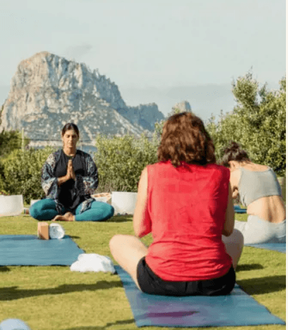 Active Yoga (Petunia Ibiza)